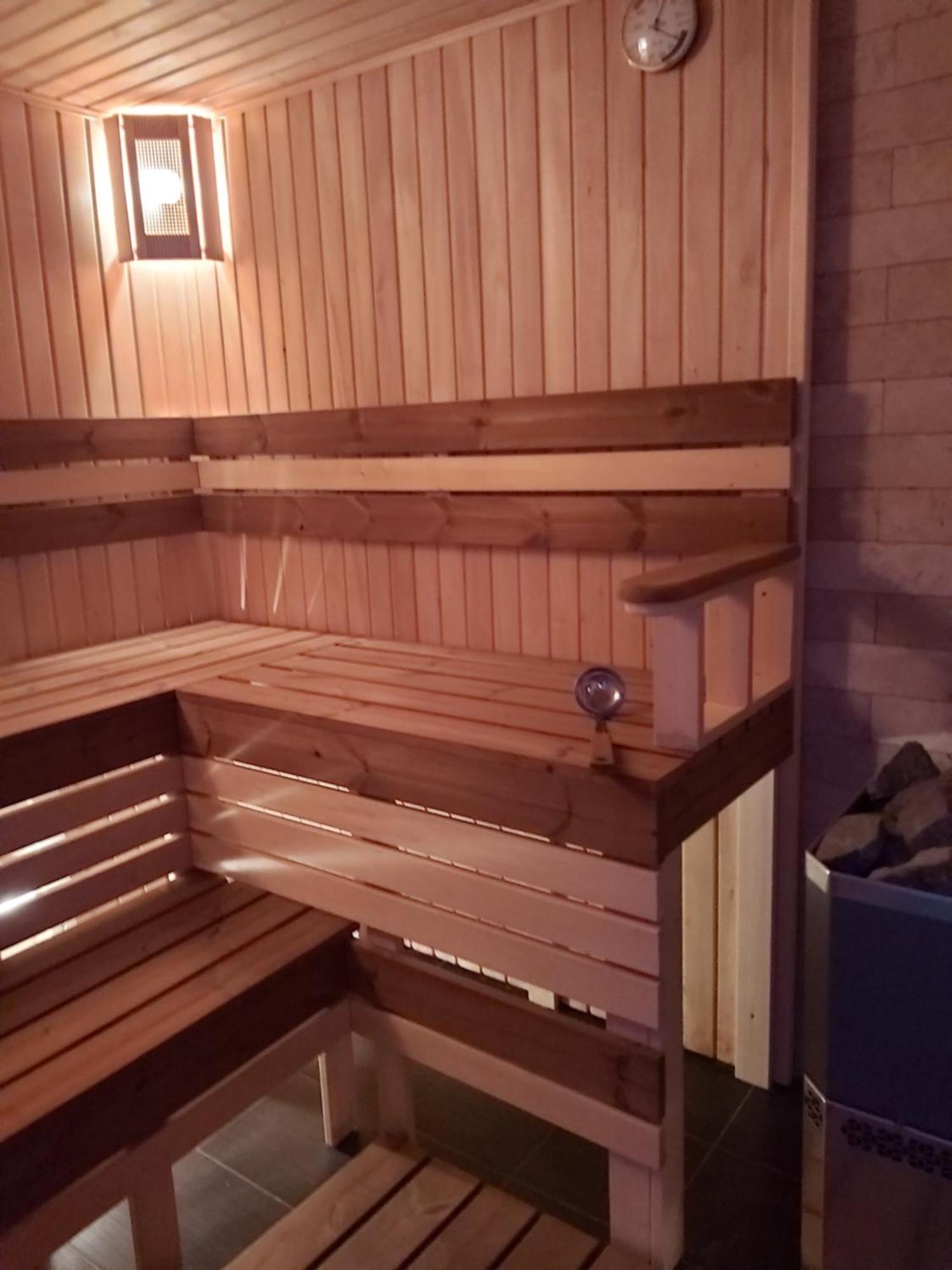 дача Hotel Одеса Екстериор снимка